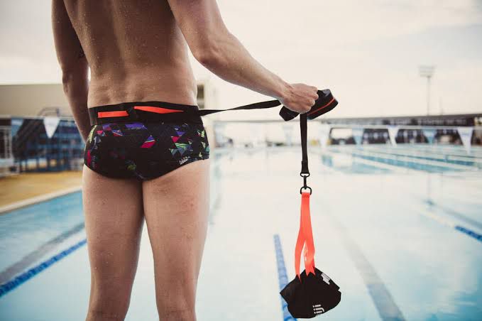 Swimming Parachute – Resistance Training Tool for Swimmers